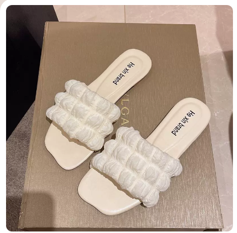 Flat slippers (beige upgrade/size 35-40) (contact customer service to confirm the shipping size after placing the order)