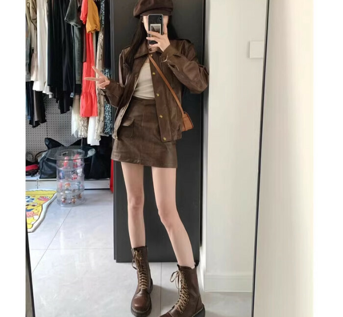 Hot Selling Skirt [Coffee Color Skirt] Sizes [S - XL] [Please contact customer service to confirm the delivery size after placing the order]
