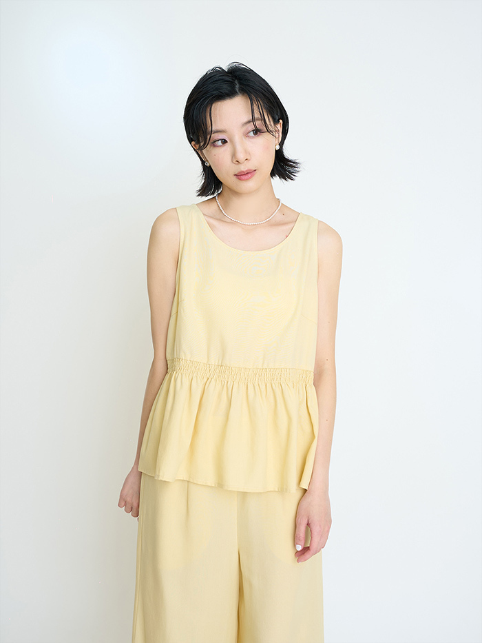 細絲花邊無袖上衣-杭菊