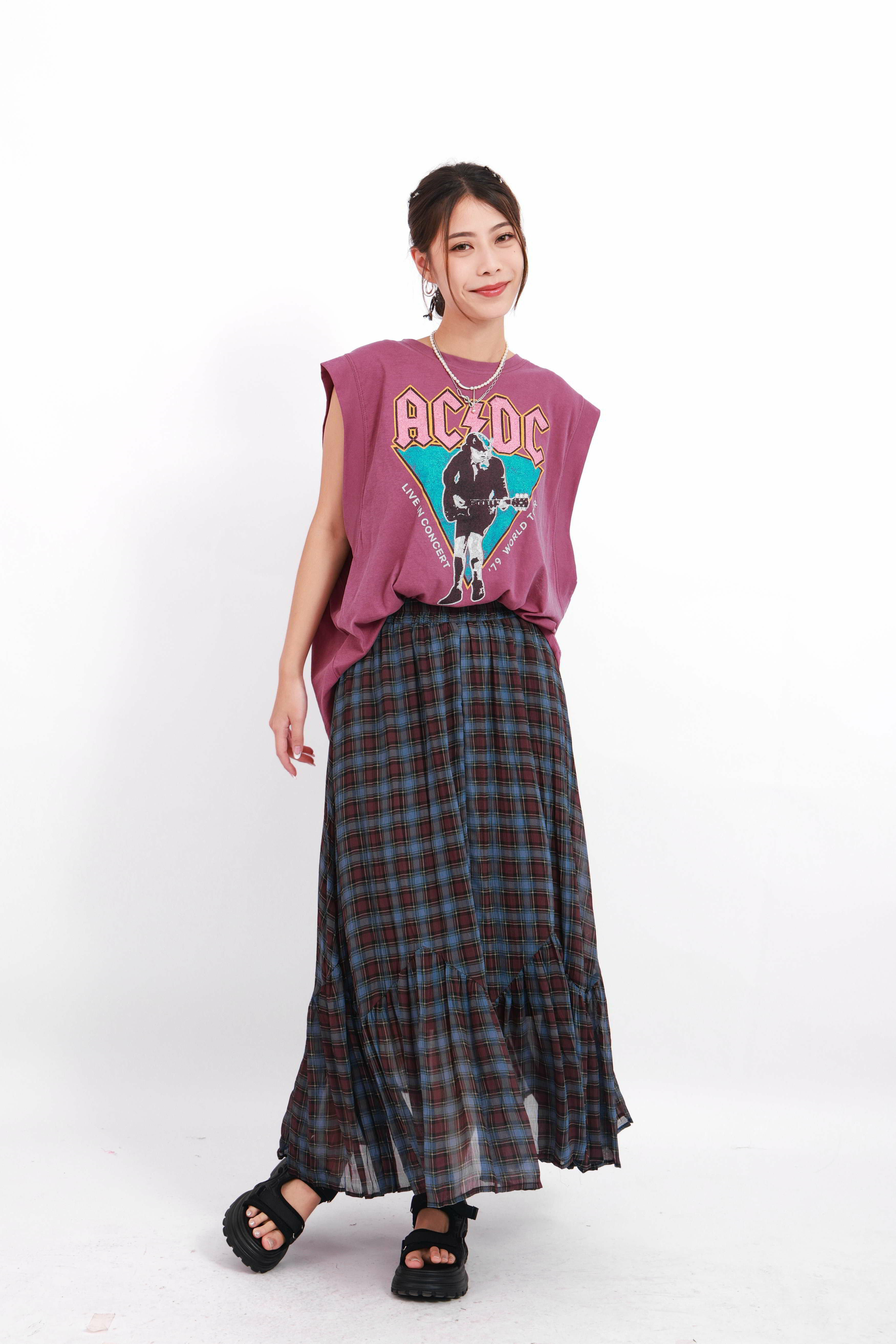 造型 969（Tee＋半截裙）