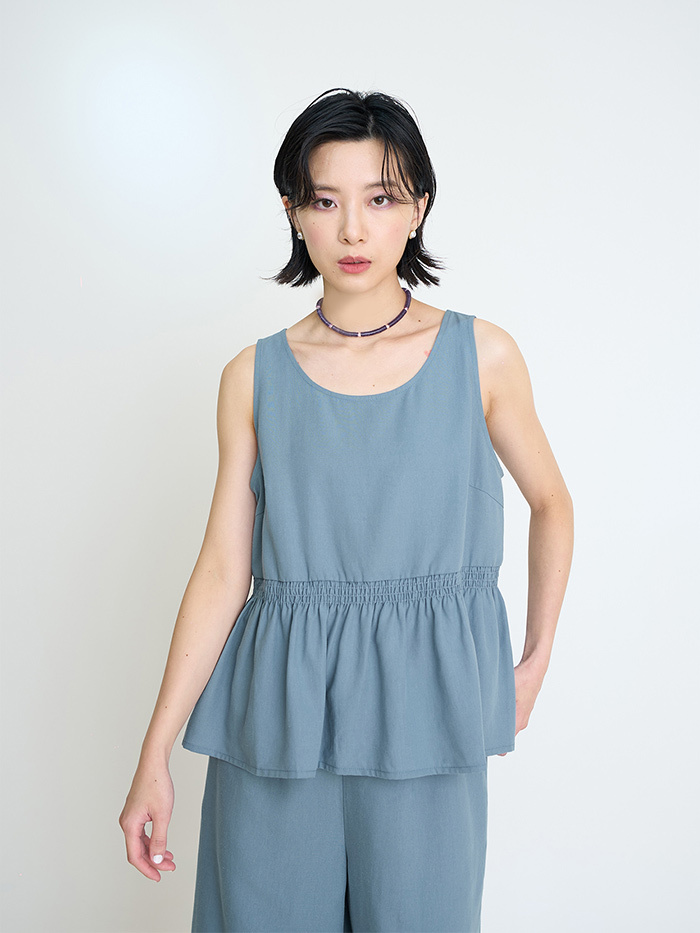 細絲花邊無袖上衣-澎大海