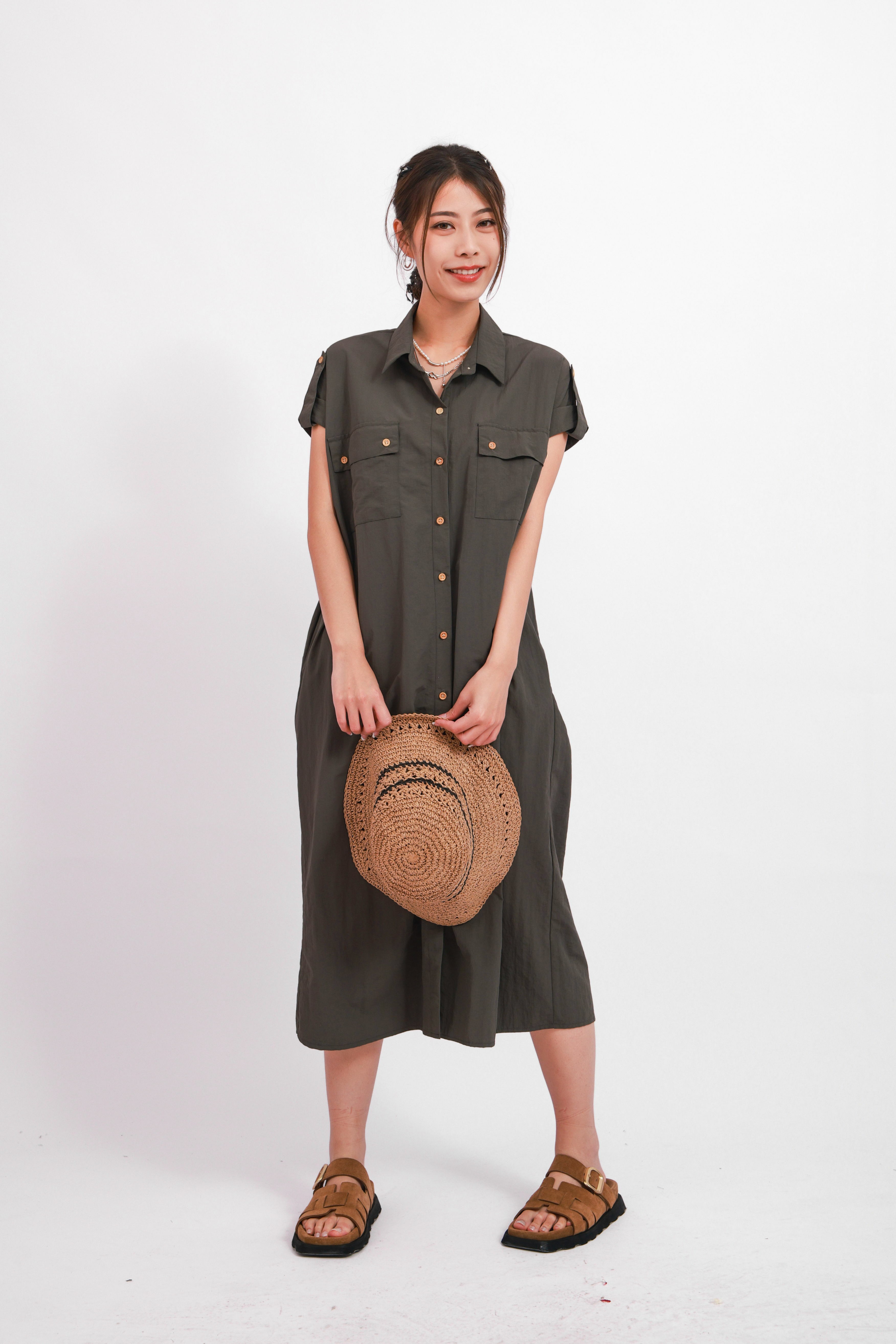 造型 972（連身裙＋帽）