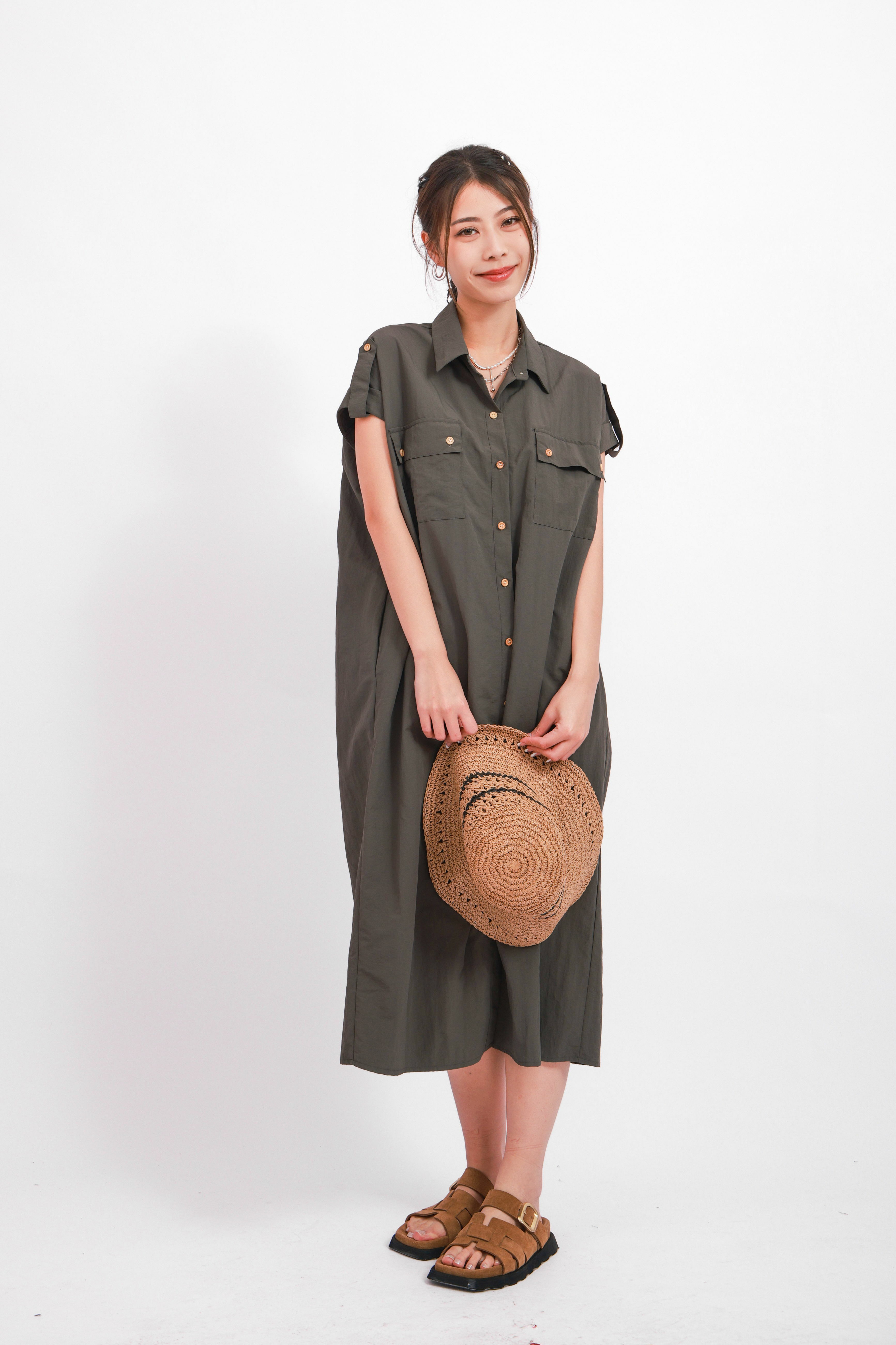 造型 972（連身裙＋帽）