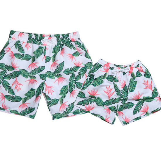 Hot selling parent-child swimming trunks (children) [green print] [size 104-164] (please contact customer service to confirm the delivery size after placing the order)