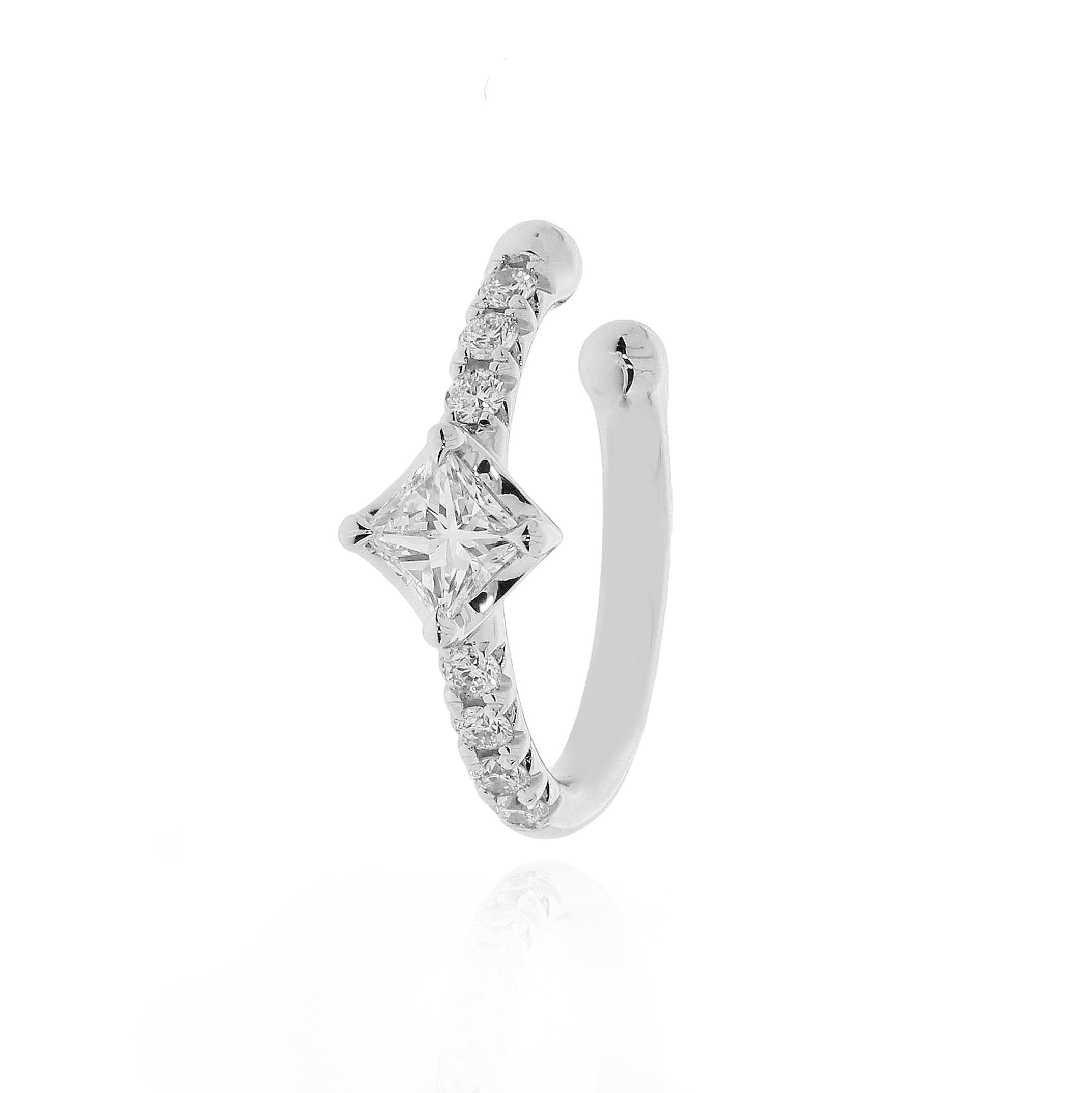 公主方鑽石耳扣