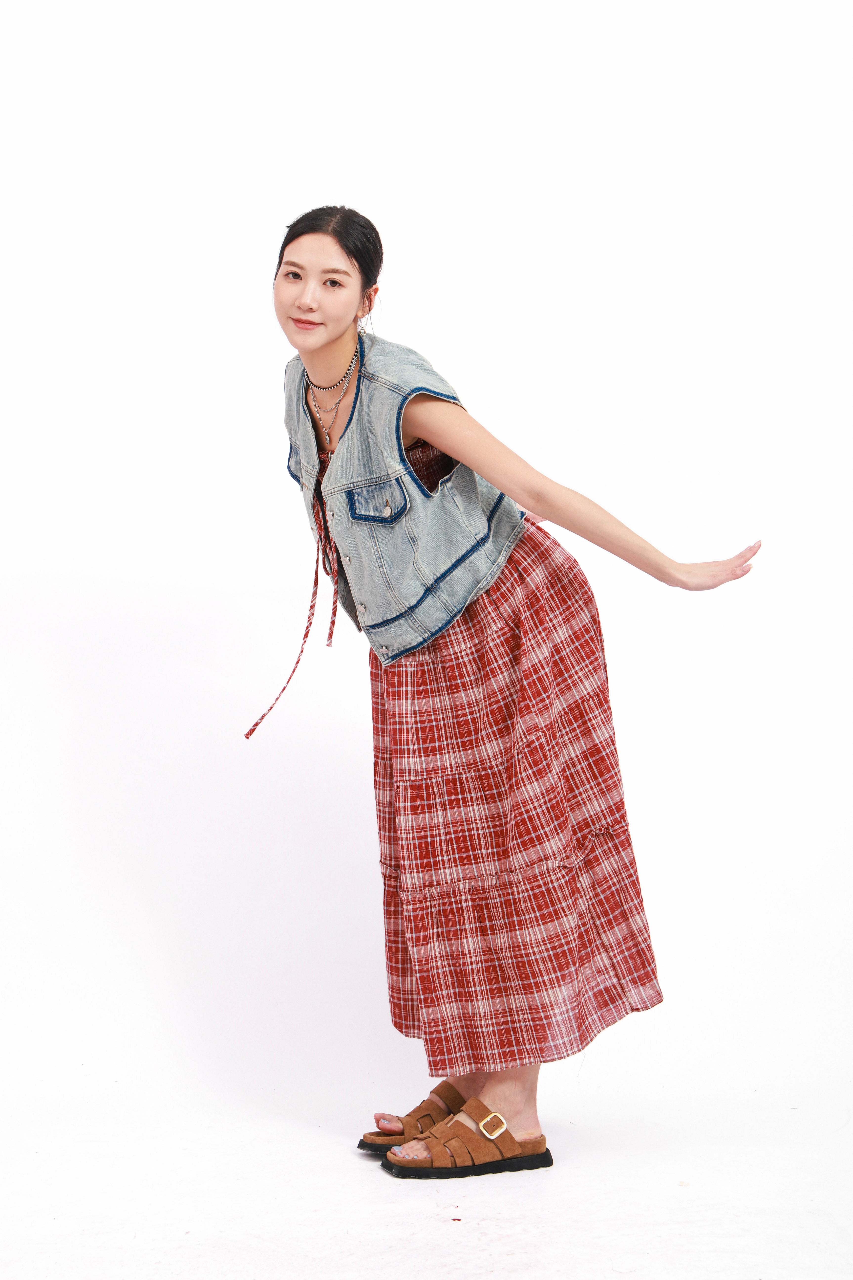 造型 977（背心＋連身裙）