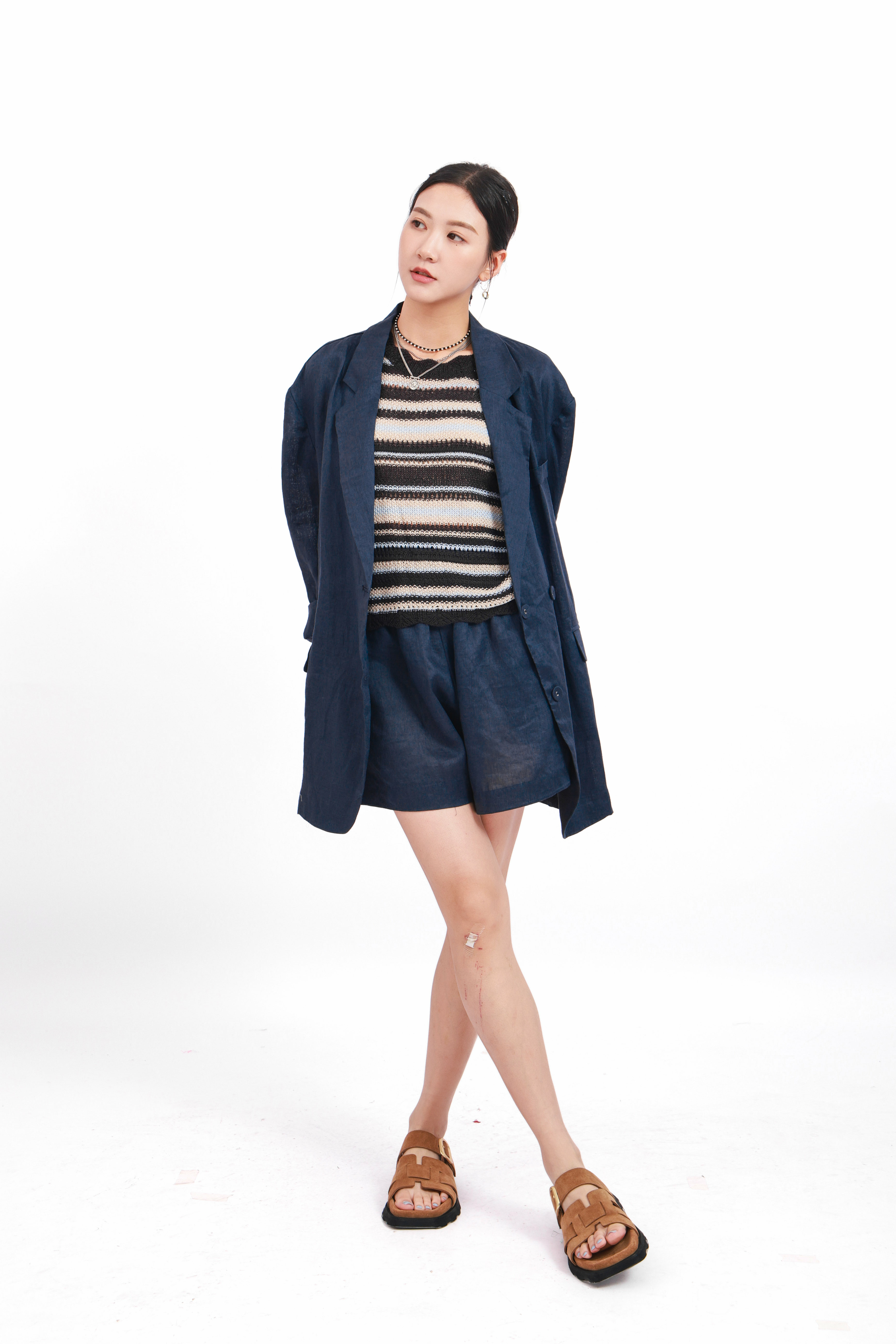 造型 978（外套＋上衣＋短褲）