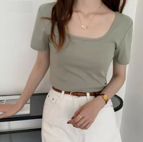 Hot seller collared short-sleeved T-shirt [bean paste color] [S-XL size] (please contact customer service to confirm the delivery size after placing the order)