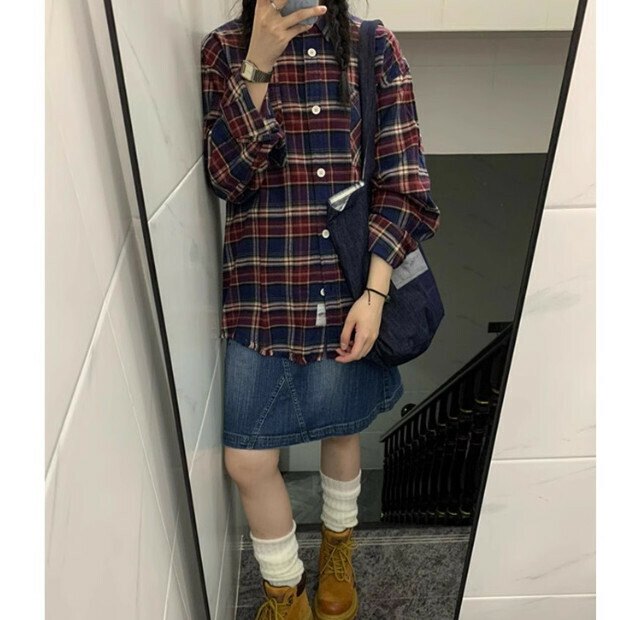 Hot selling plaid long-sleeved shirt [retro red and blue] sizes [S-XL] [please contact customer service to confirm the delivery size after placing the order]