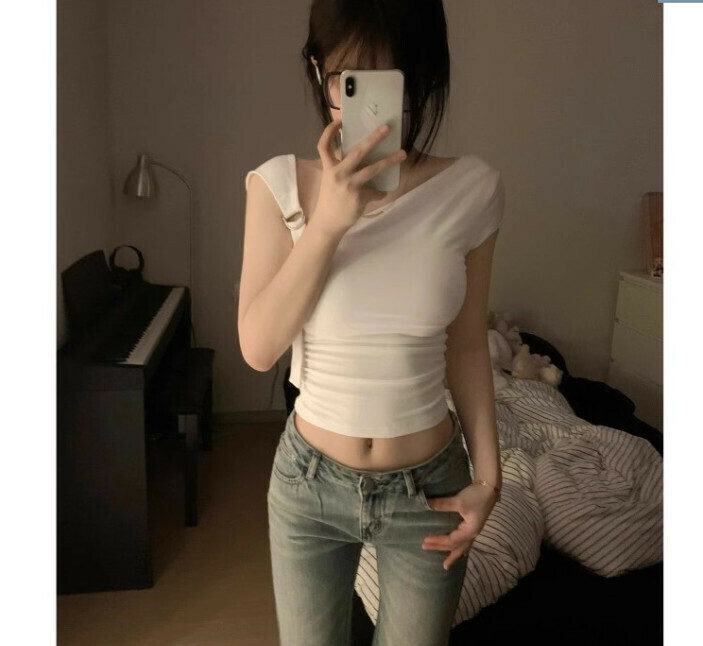 Hot selling one-shoulder silver button top [White] Sizes [S-XL] [Please contact customer service to confirm the delivery size after placing the order]