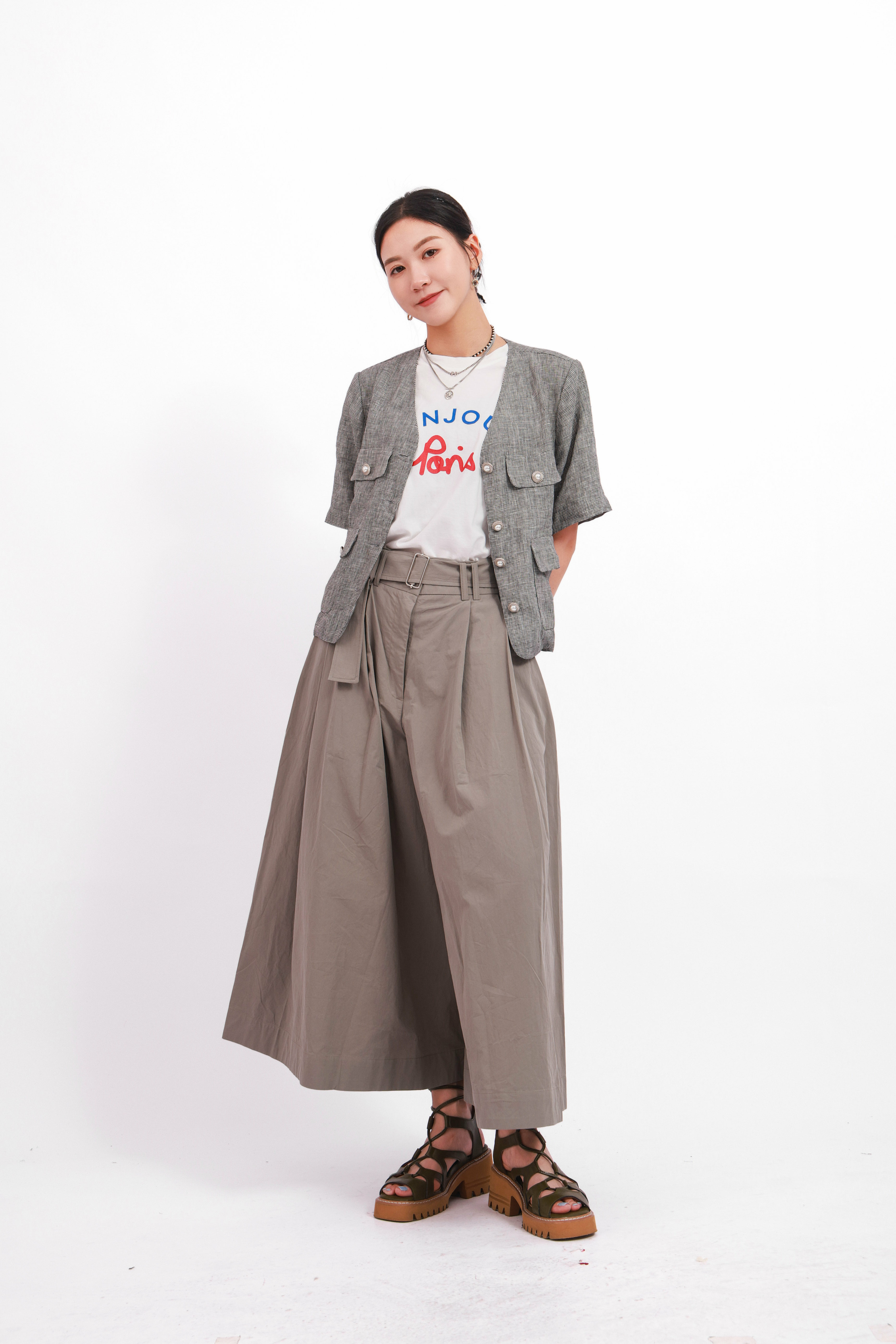 造型 982（外套＋Tee＋長褲）