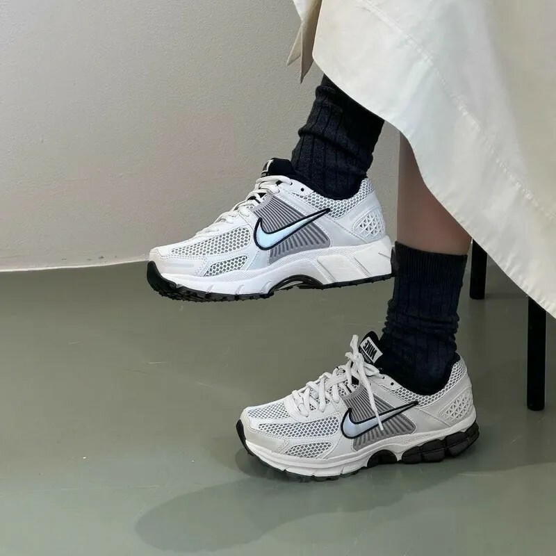 Nike Zoom Vomero 5 Phantom  奶油白黑 可可 反光 熊貓  FJ2028001