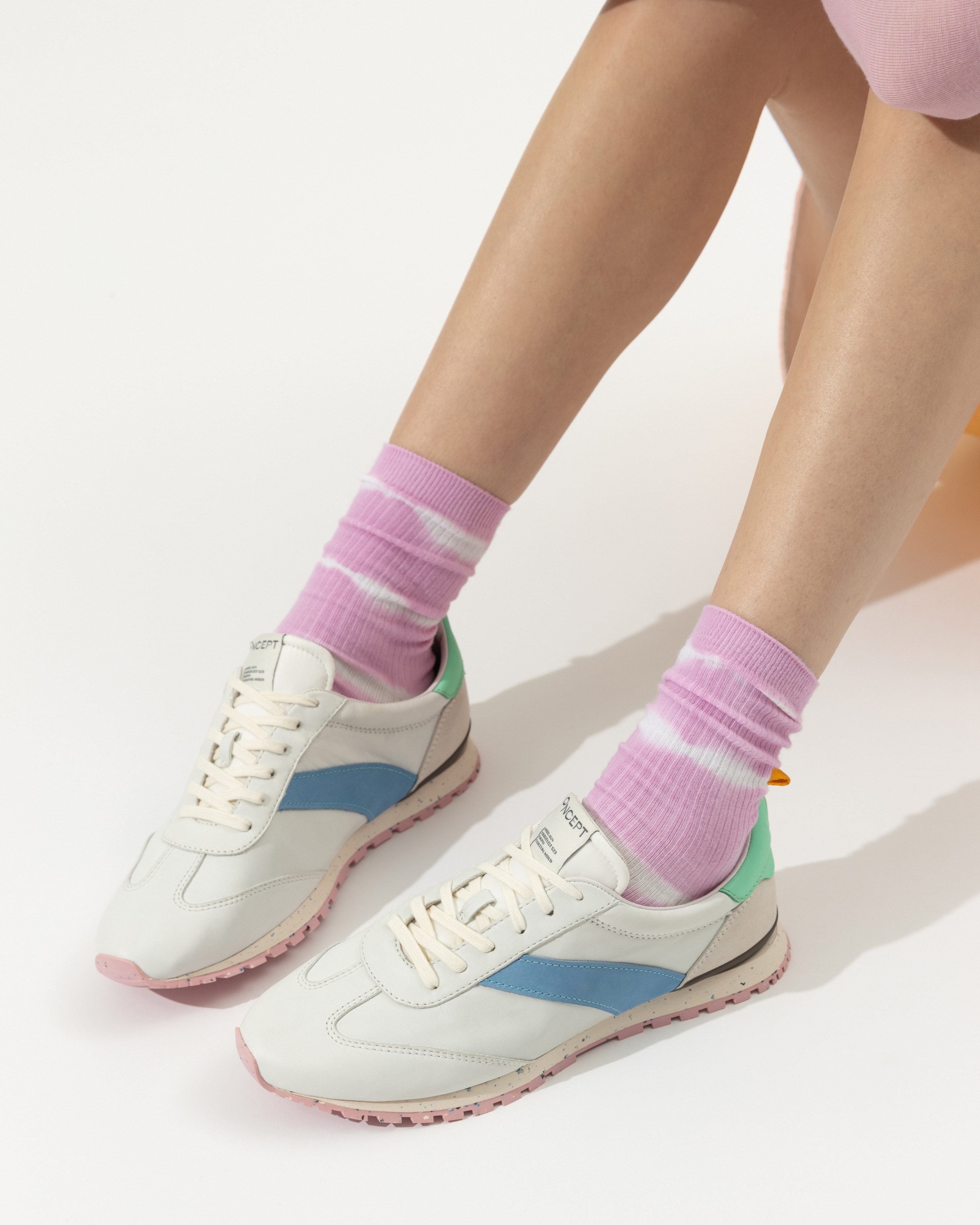 TAIPEI小羊皮撞色休閒鞋