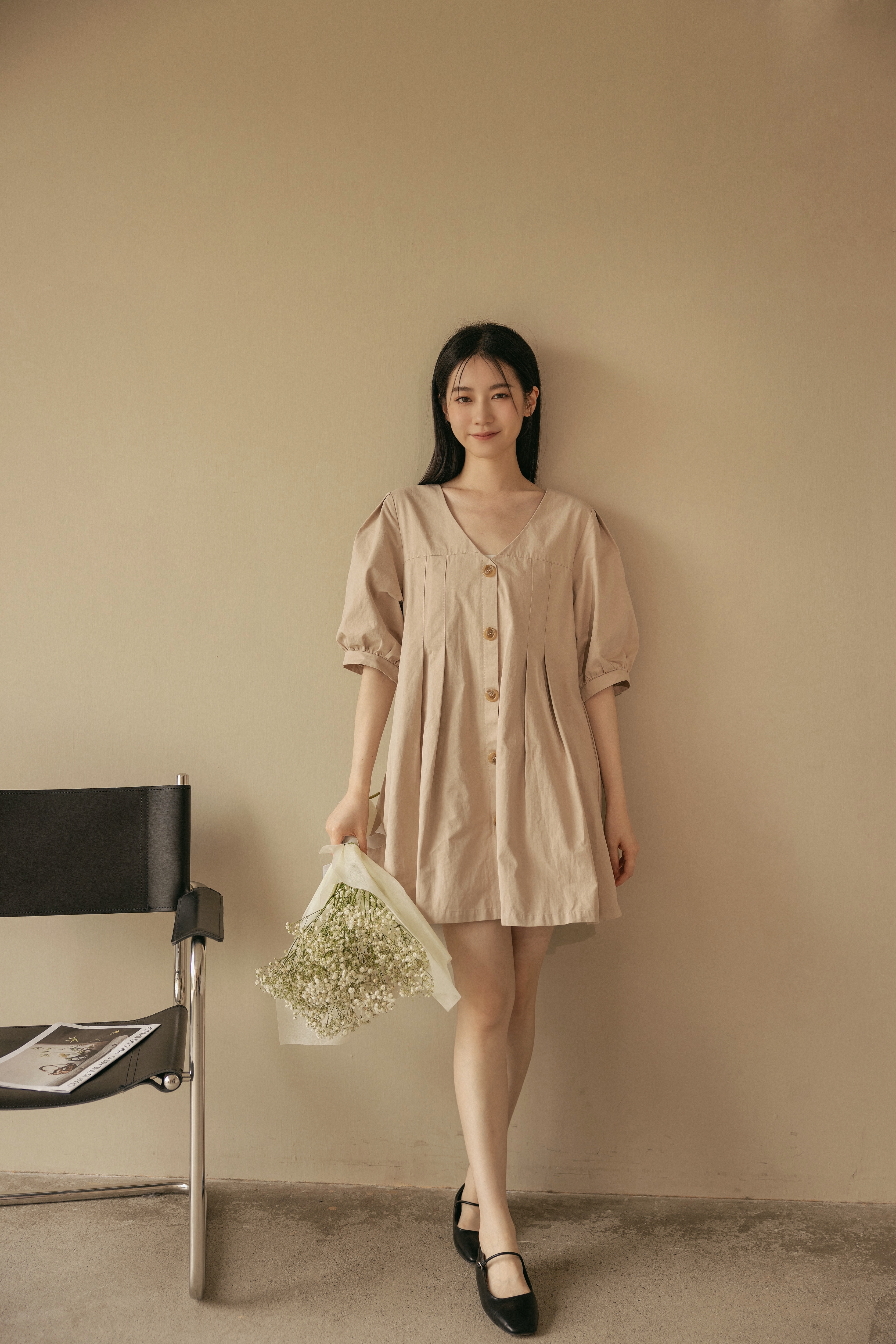 質感澎袖排釦短褲裙-杏