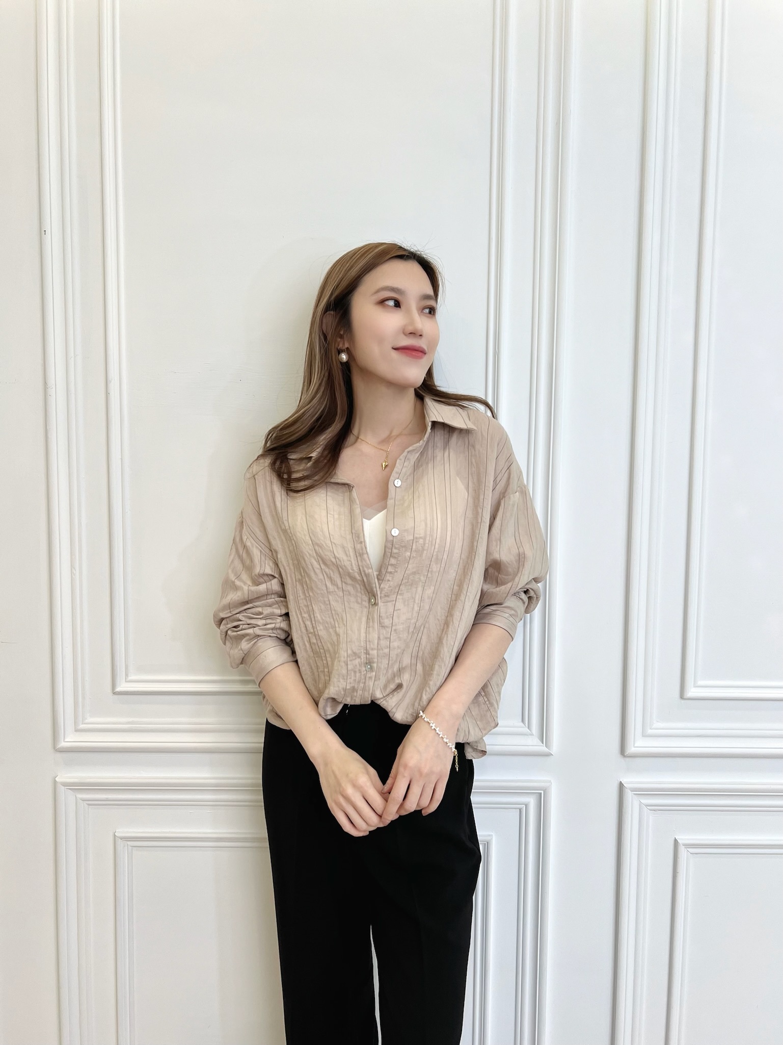 揉皺細條紋襯衫