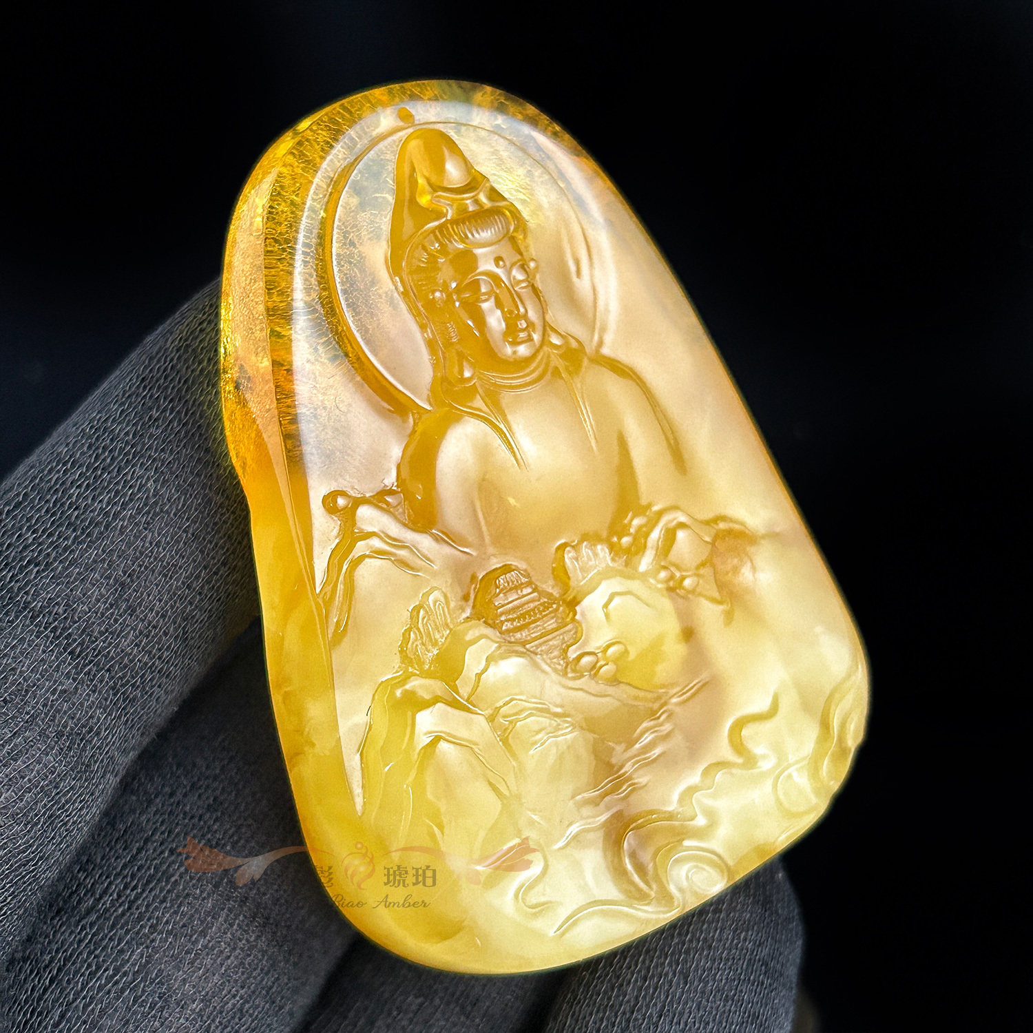(已結緣)收藏款天然波羅的海留皮金絞意境蜜蠟素衣觀音正規掛牌