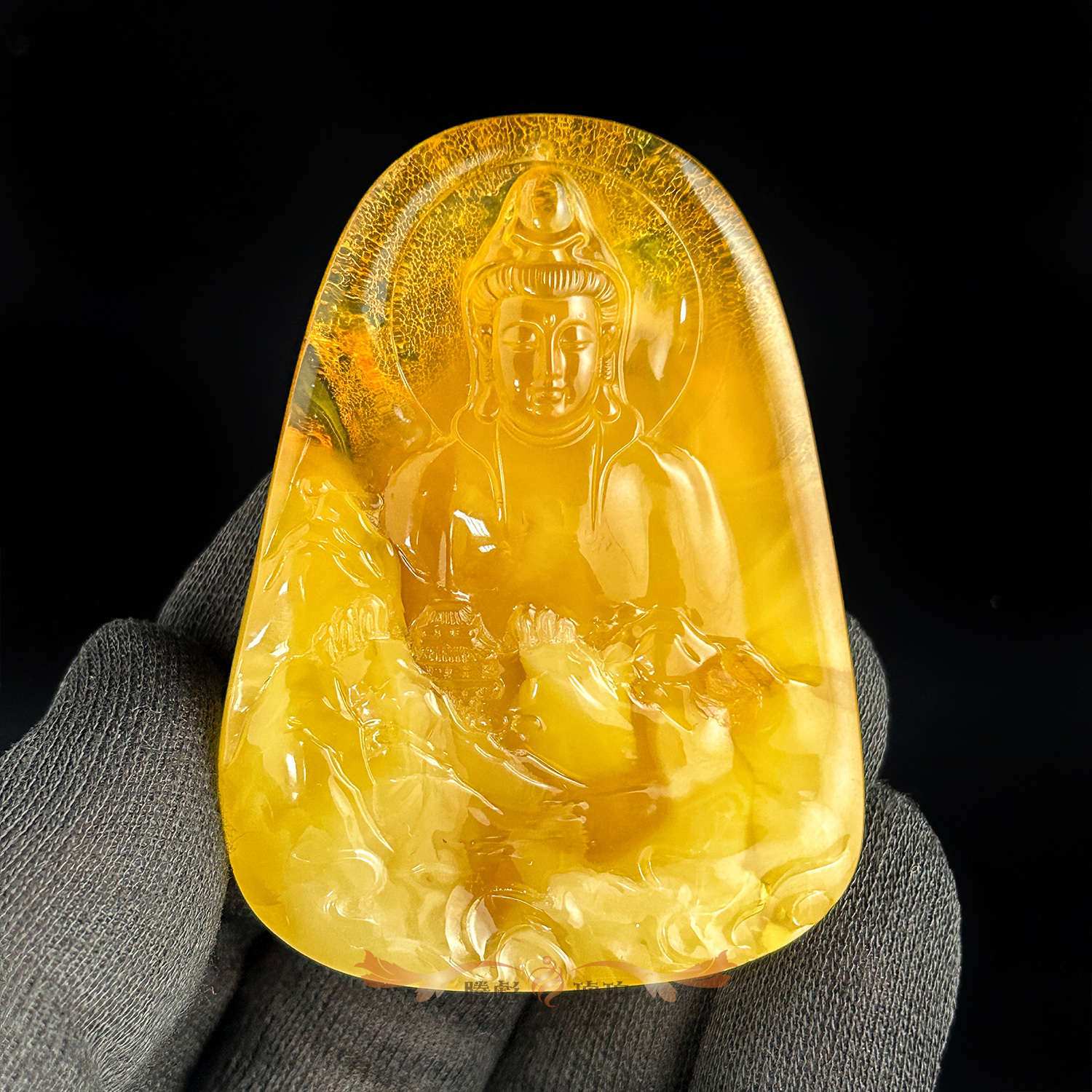 (已結緣)收藏款天然波羅的海留皮金絞意境蜜蠟素衣觀音正規掛牌