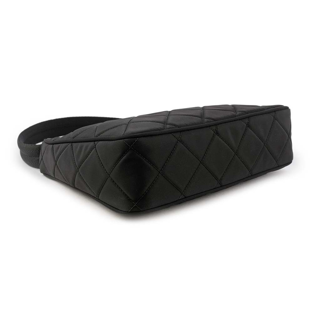 【PRADA】金色三角牌Logo 菱格紋尼龍迷你手提包(黑色) 1NE051 2DYC F0002