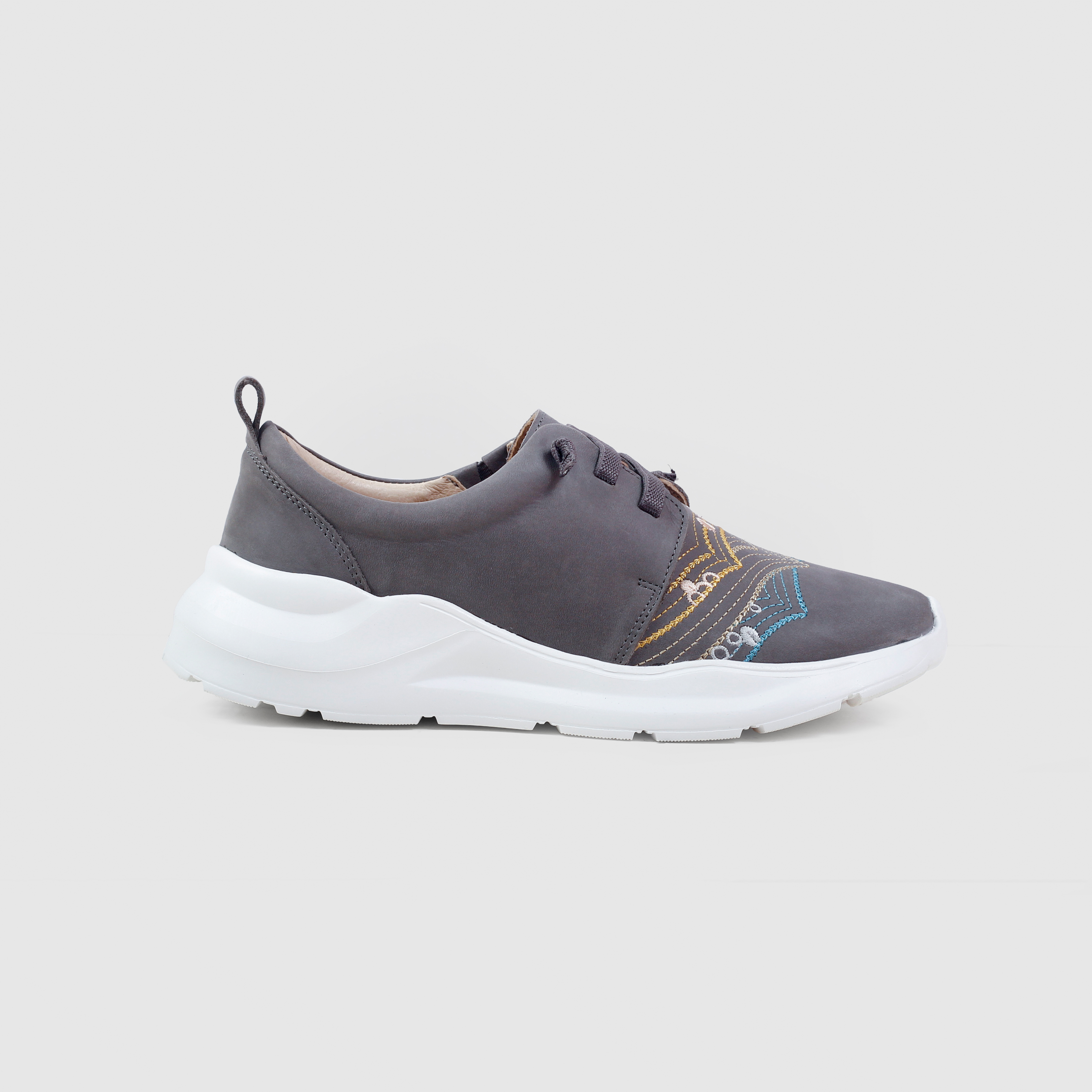 刺繡免綁帶慢跑鞋｜青山層層 (灰)