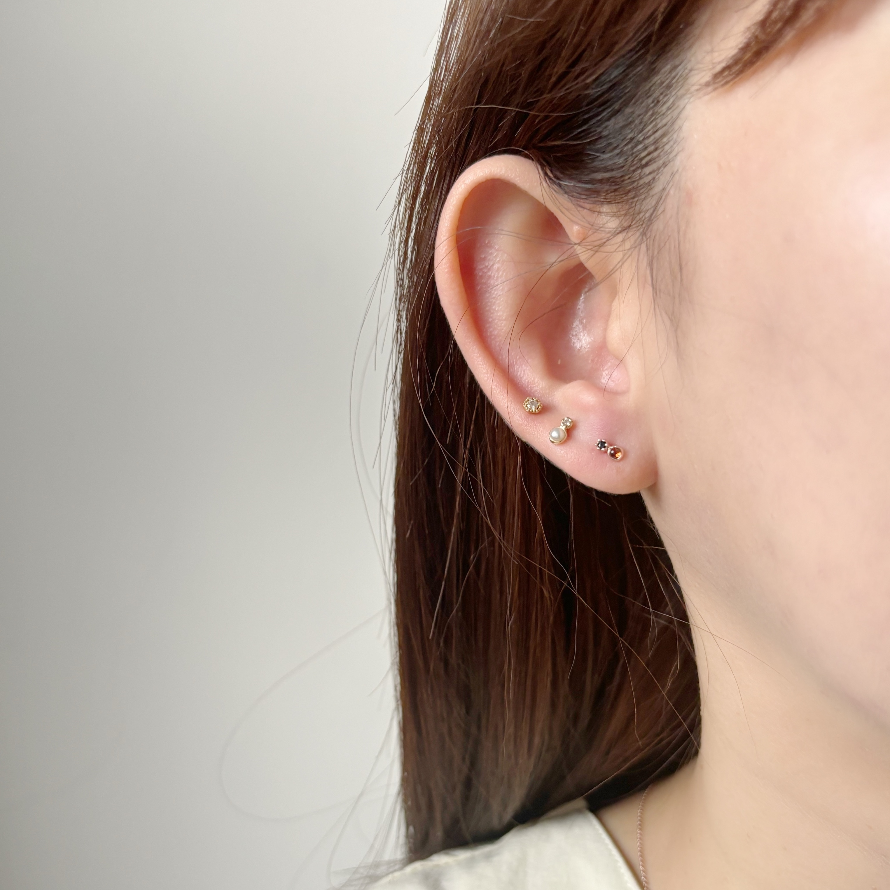 小圓石榴石黑尖晶轉珠耳環