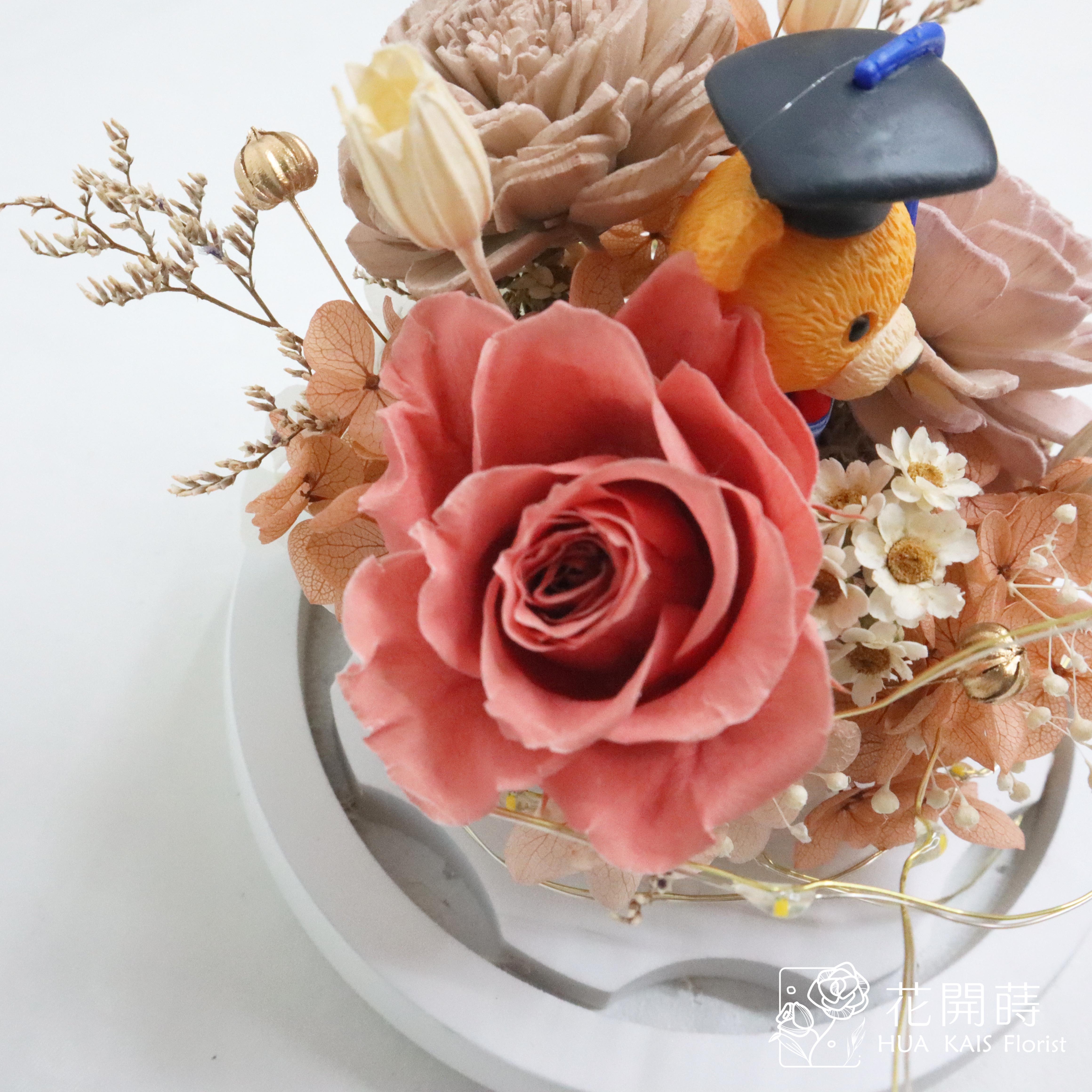 永生花玻璃罩|奶茶燈光畢業熊玻璃罩|畢業禮物|情人節禮物|生日禮物|謝師禮物