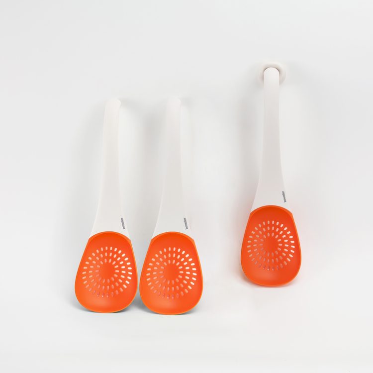 Bewater 漏勺/濾湯勺(附可吊掛貼吸盤)橘色