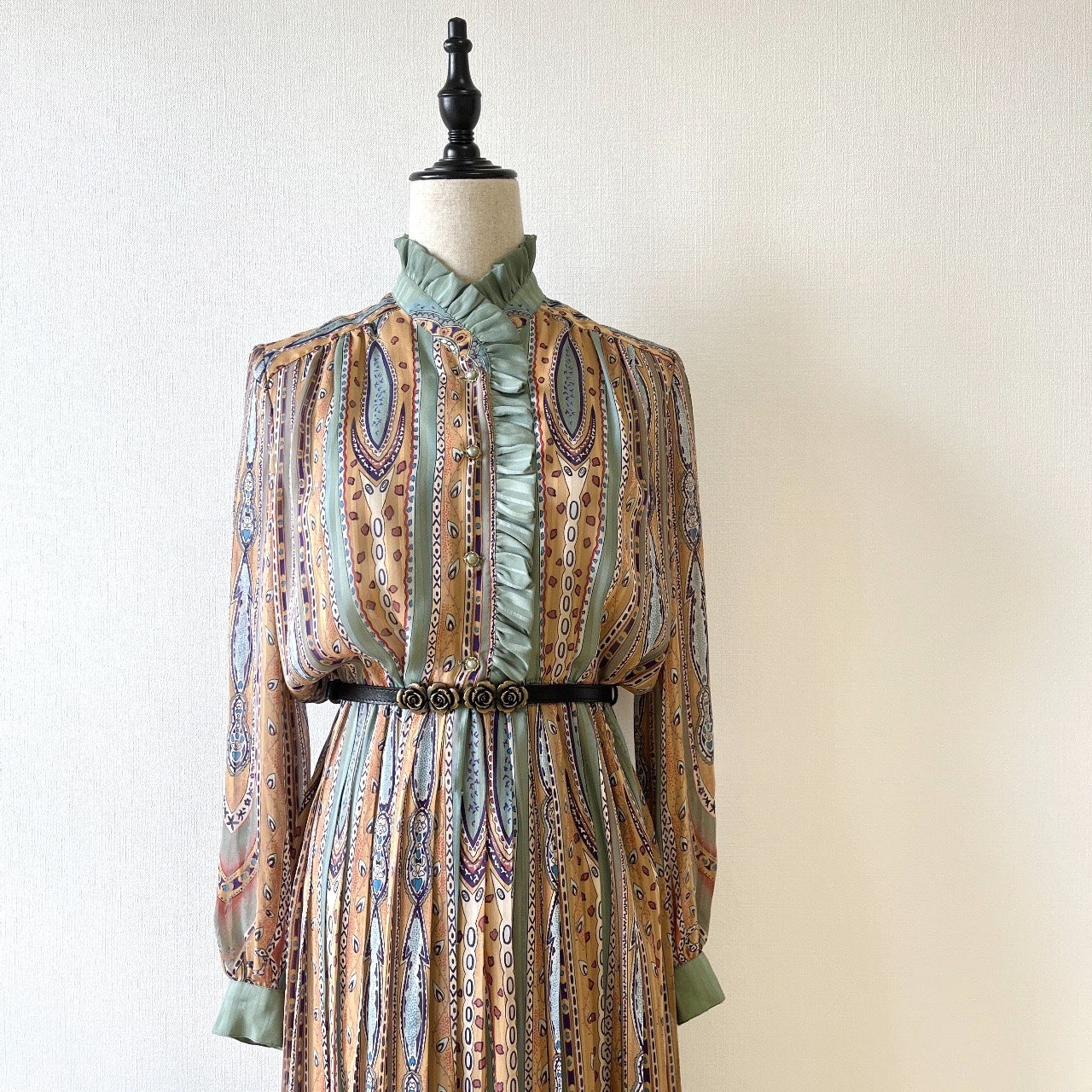 日本製湖水綠配珊瑚色華麗古著連身裙