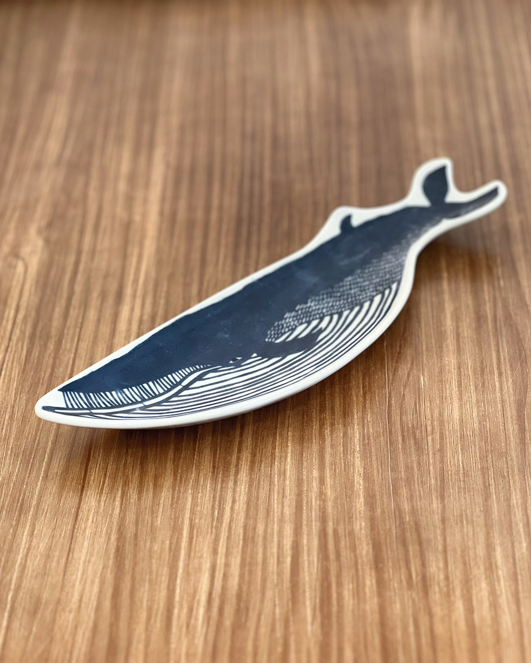 印判手 鯨魚長皿｜倉敷意匠 x kata kata