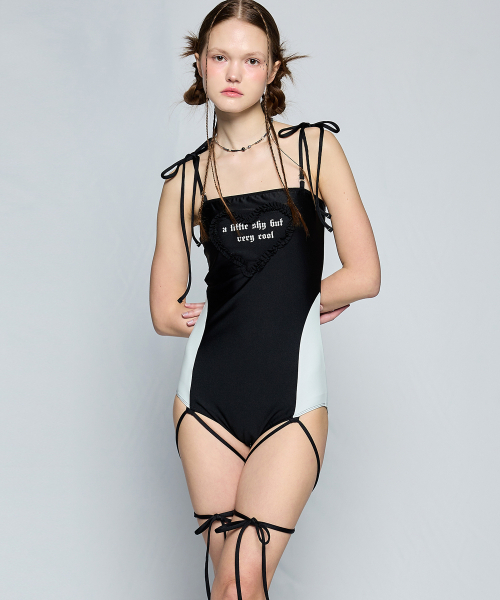 LUVISTURE - BE LITTLE SHY SWIMSUIT(BLACK)