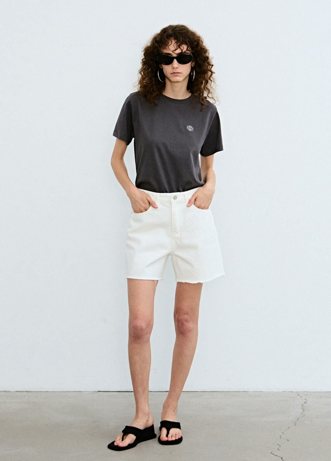 Nicole Essential Logo Half Top