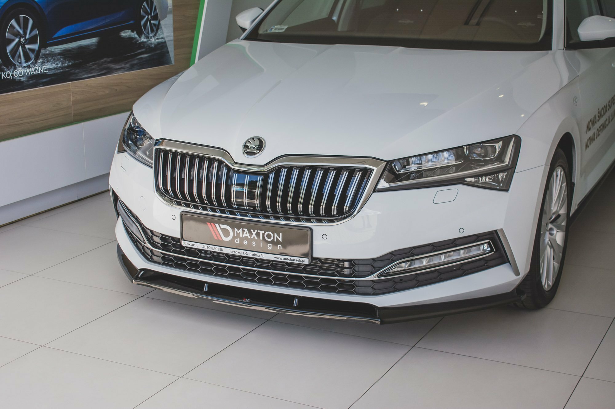MAXTON DESIGN 前下巴V2 SKODA SUPERB MK3 小改款後 2021-