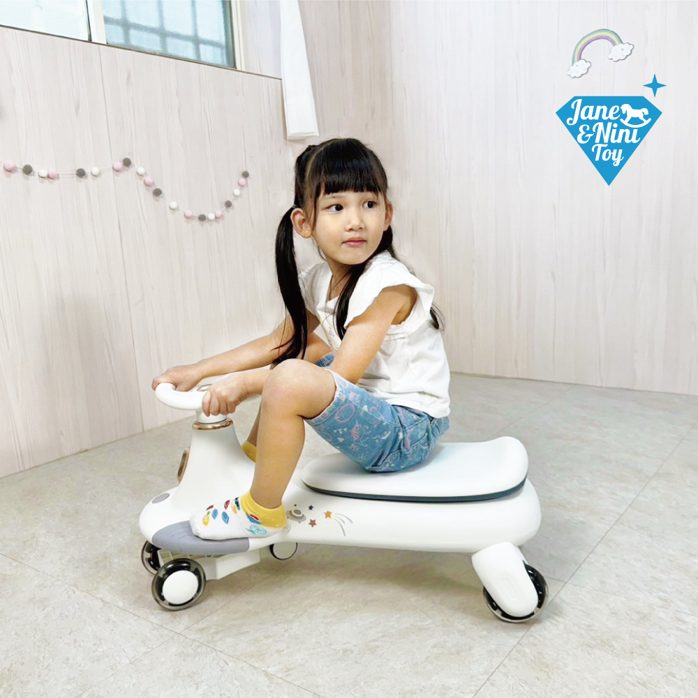 兒童宇宙音樂扭扭車