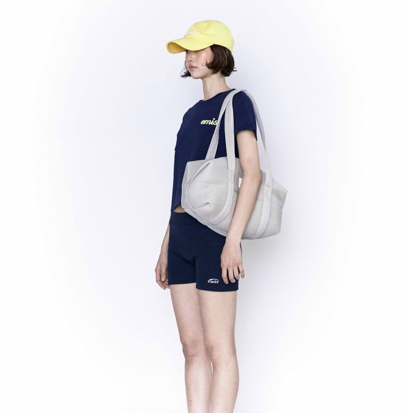 韓國EMIS WOMEN APPLIQUE T-SHIRT