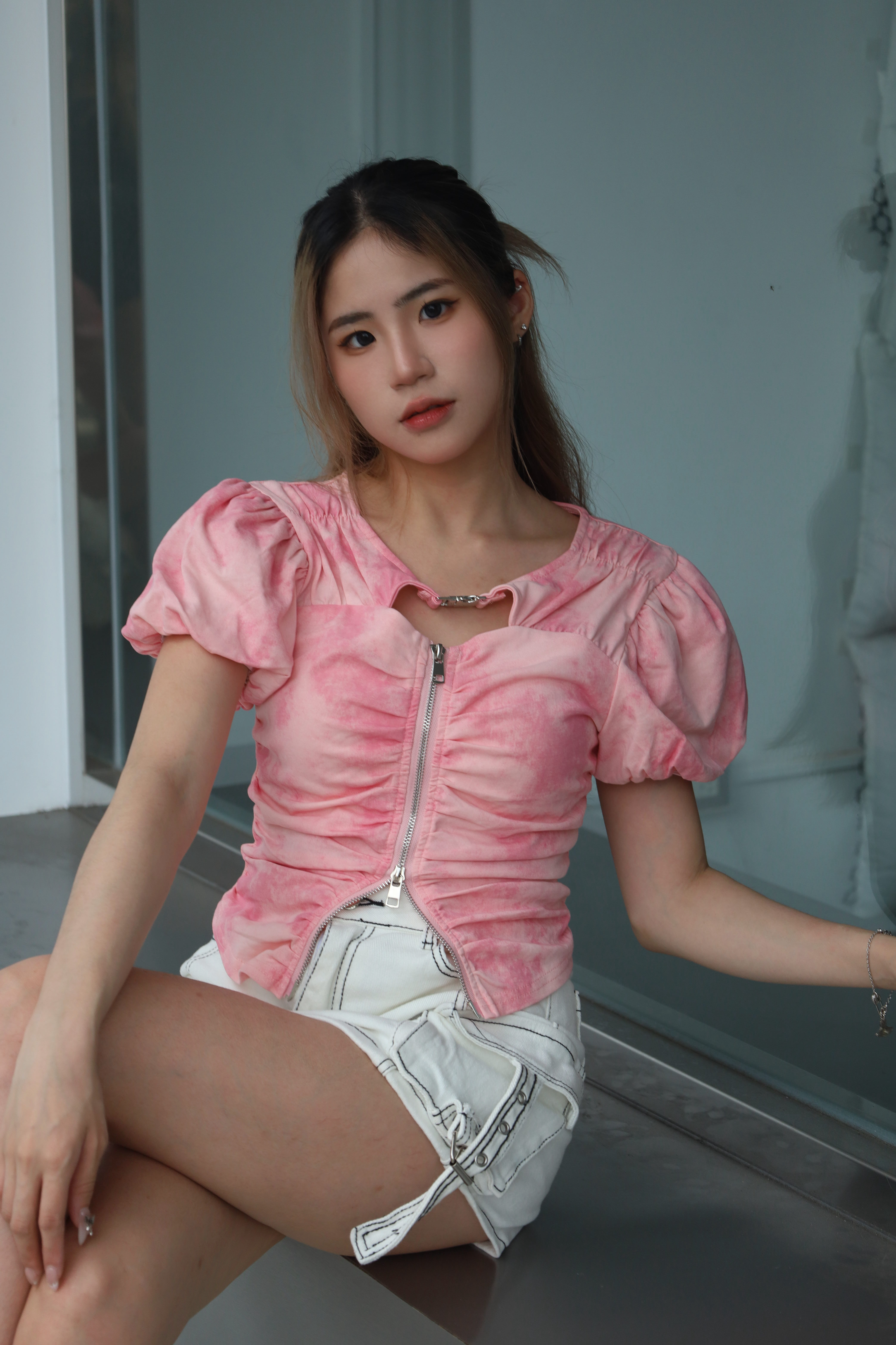 暈染銀釦公主袖上衣