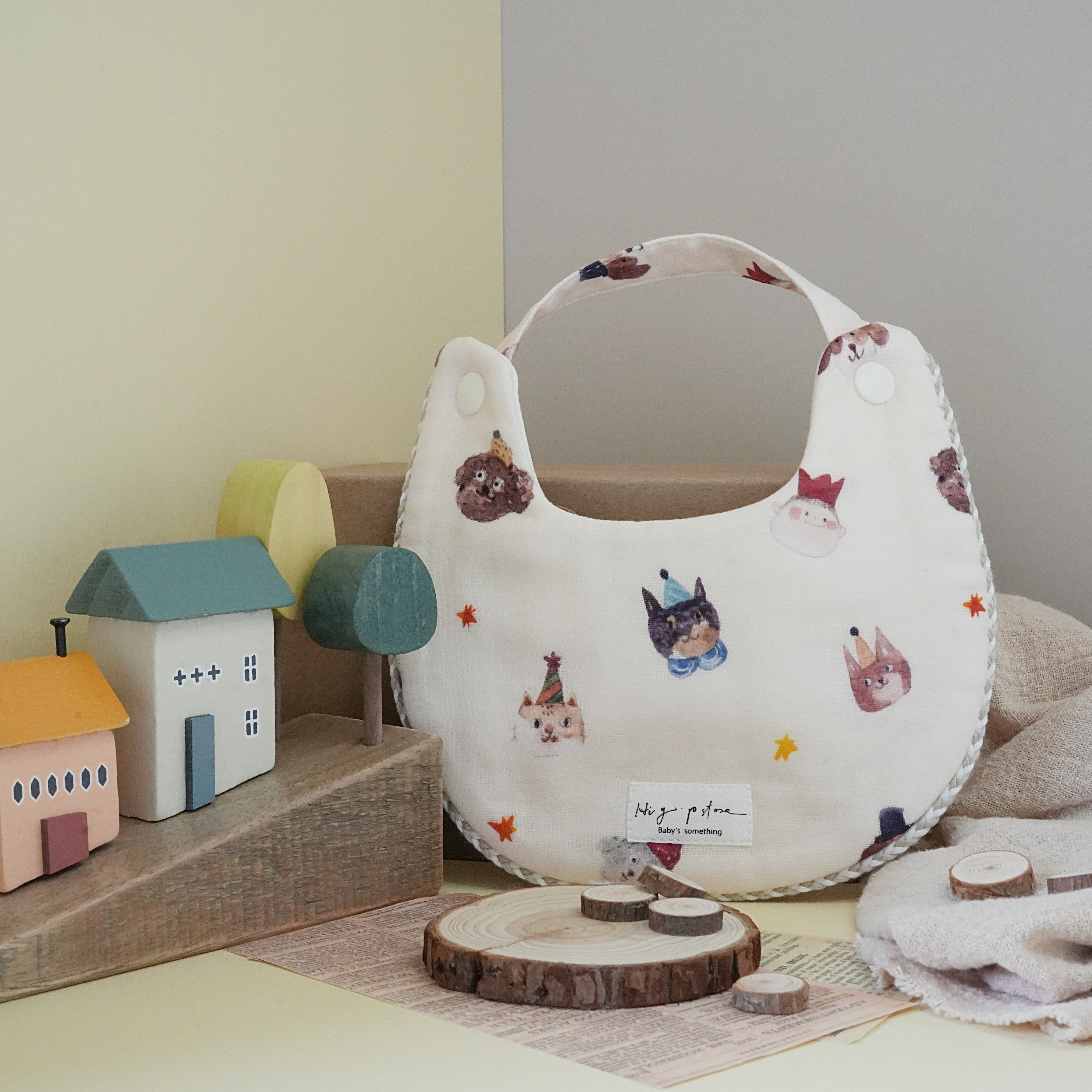 Hi Y.P store-手作圍兜-獨家設計款-萌寵寶貝