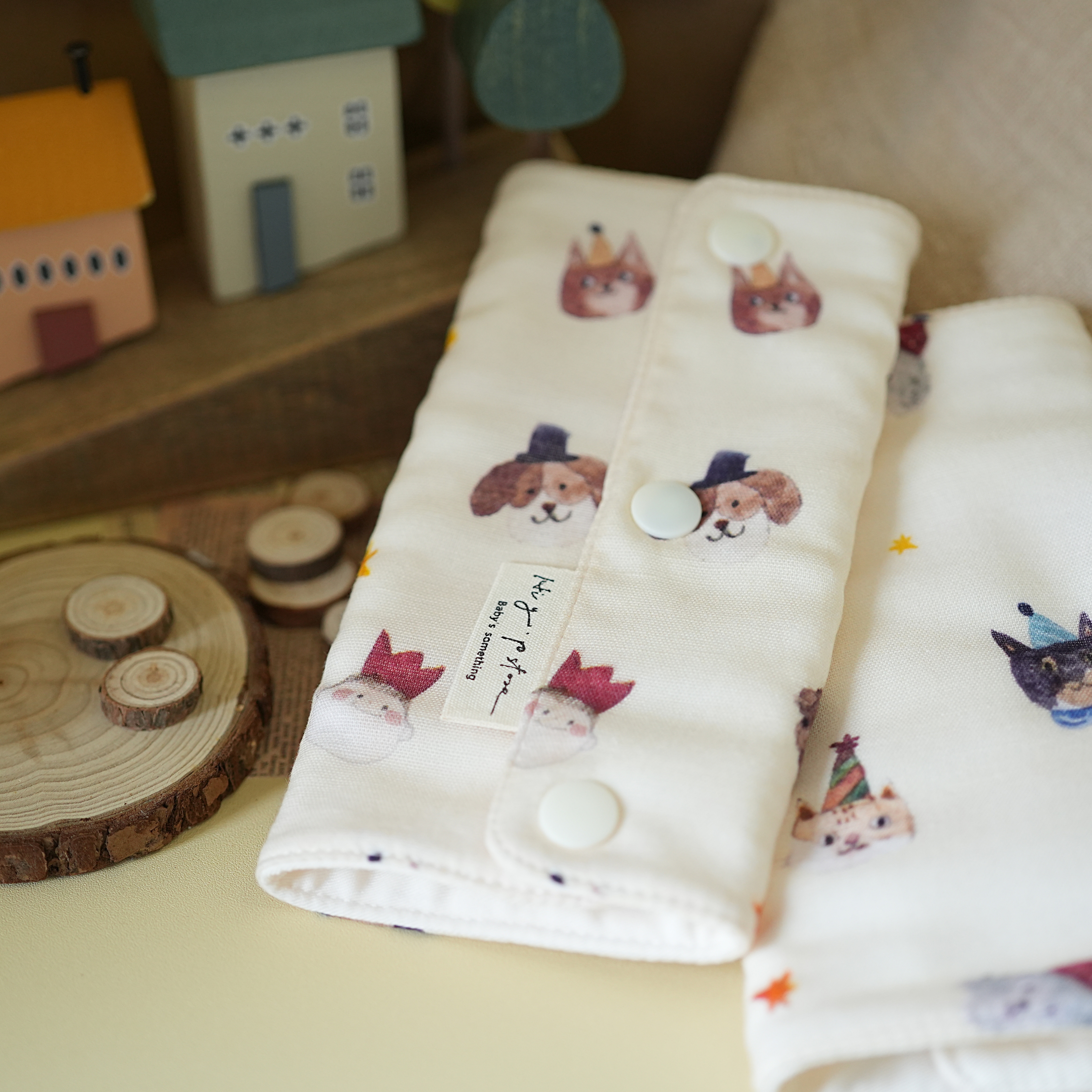 Hi Y.P store-揹巾口水套-獨家設計款-萌寵寶貝