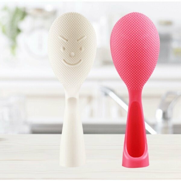 Stand-up rice spoon plastic thickened non-stick rice spoon Smiley rice spatula Kitchen supplies rice spoon (one pack of random color Item No.: 629)