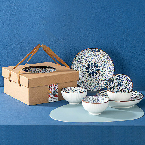 【4 bowls and 2 plates-blue and white 1 Japanese-style box heaven and earth cover】 Japanese ceramic tableware blue and white porcelain bowl set gift box 