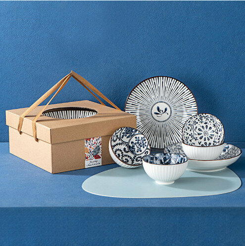 【4 bowls and 2 plates-blue and white 2 Japanese-style box heaven and earth cover】 Japanese ceramic tableware blue and white porcelain bowl set gift box 