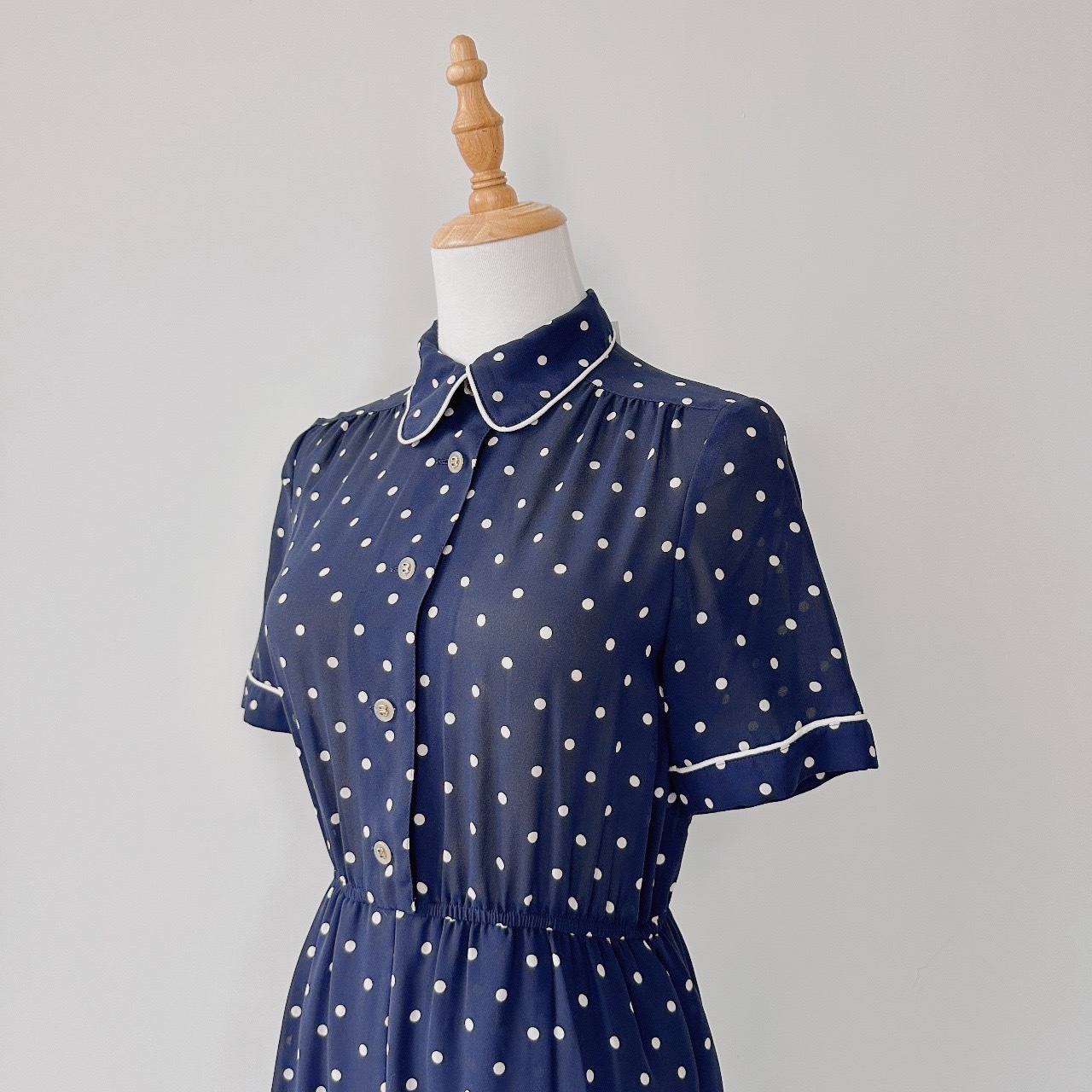 深藍波點氣質感短袖連身裙