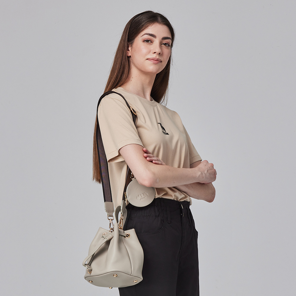 moz Swedish moose leather water-repellent bucket bag