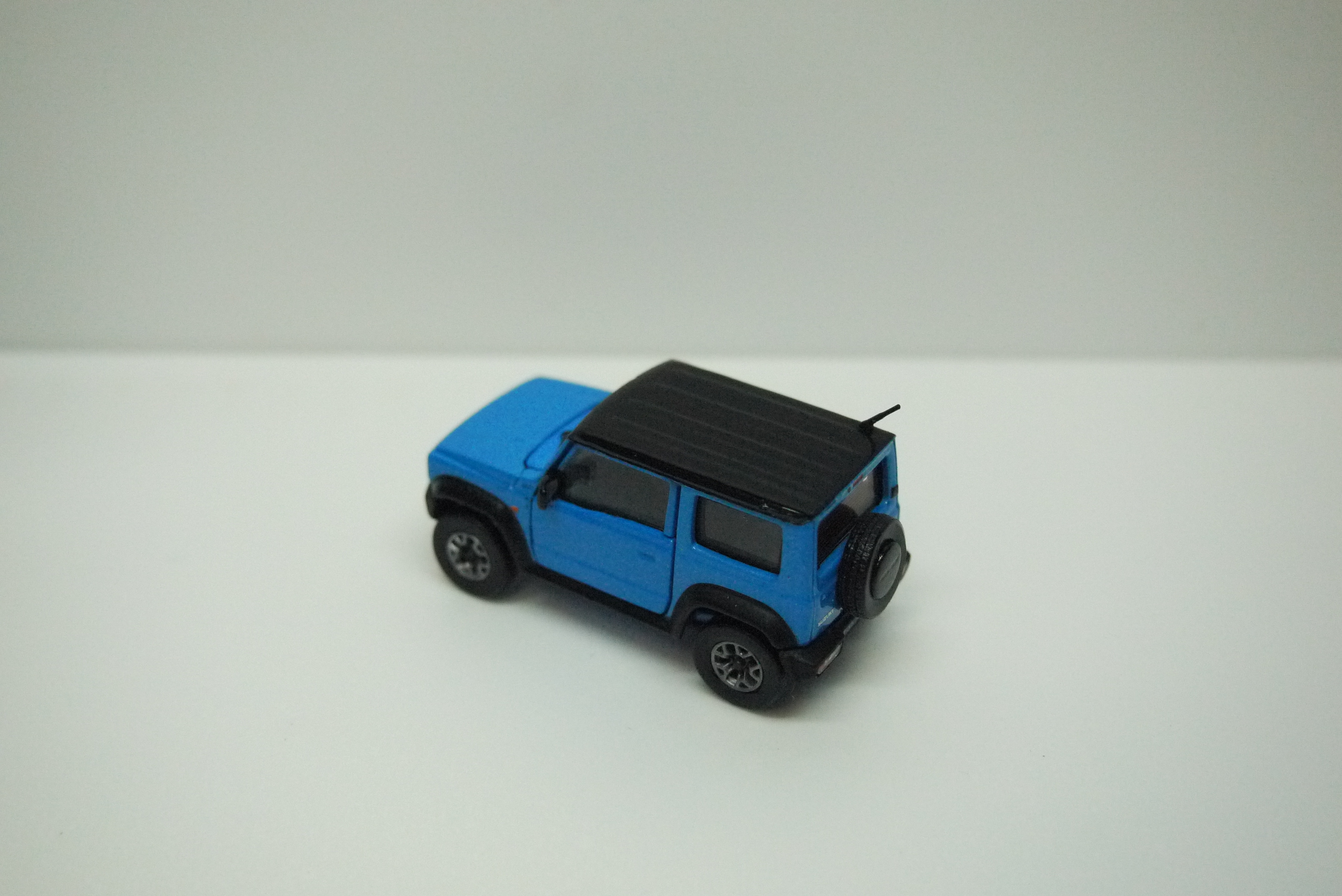 BM Creations 1:64 #13 Suzuki Jimny Sierra Blue RHD