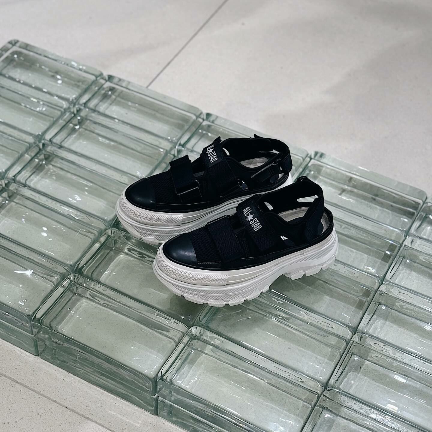 Converse All Star Trekwave Sandal OX 日本限定 白色 魔鬼沾 厚底 涼拖鞋 31310820 31310821