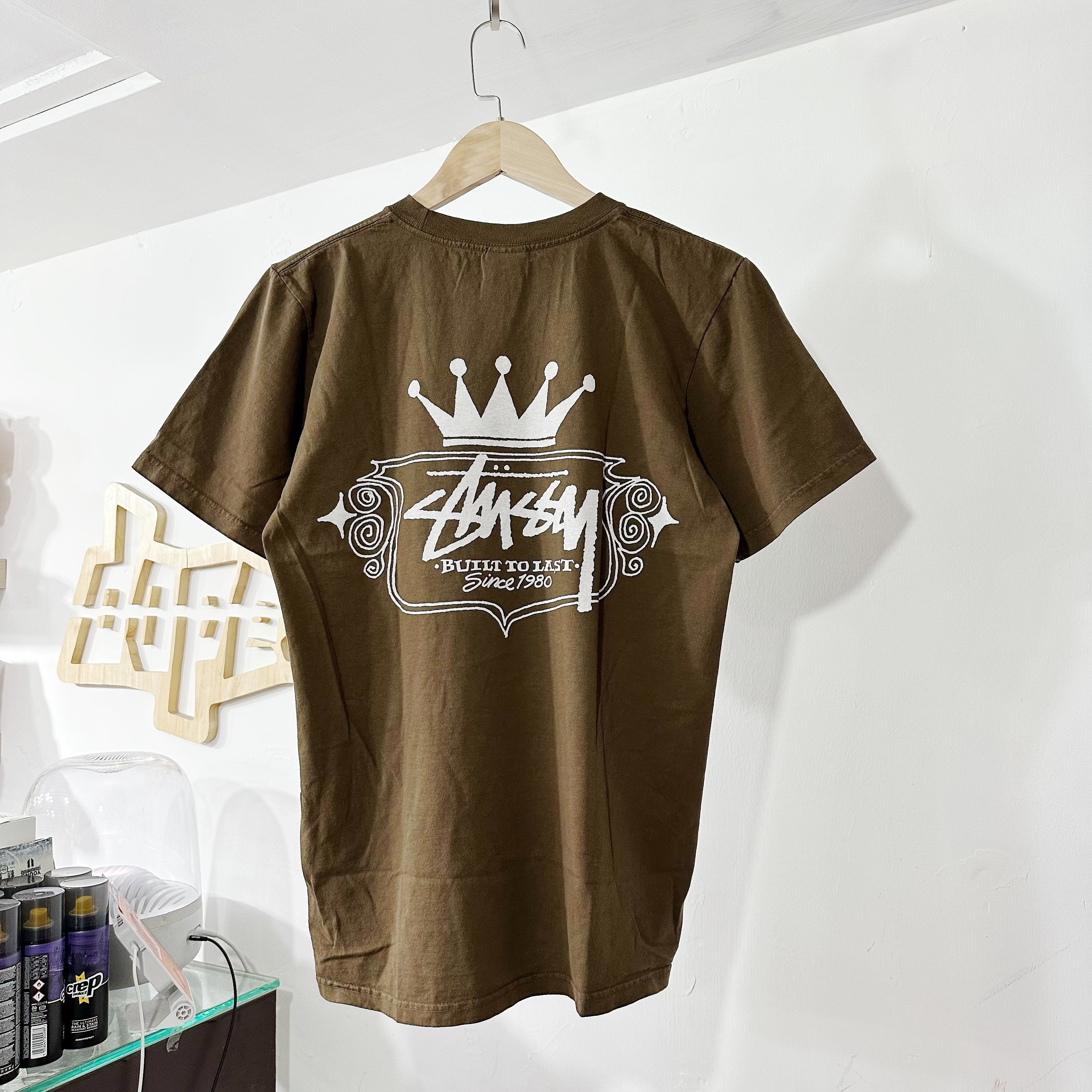 STUSSY BUILT TO LAST TEE PIGMENT DYED BROWN
