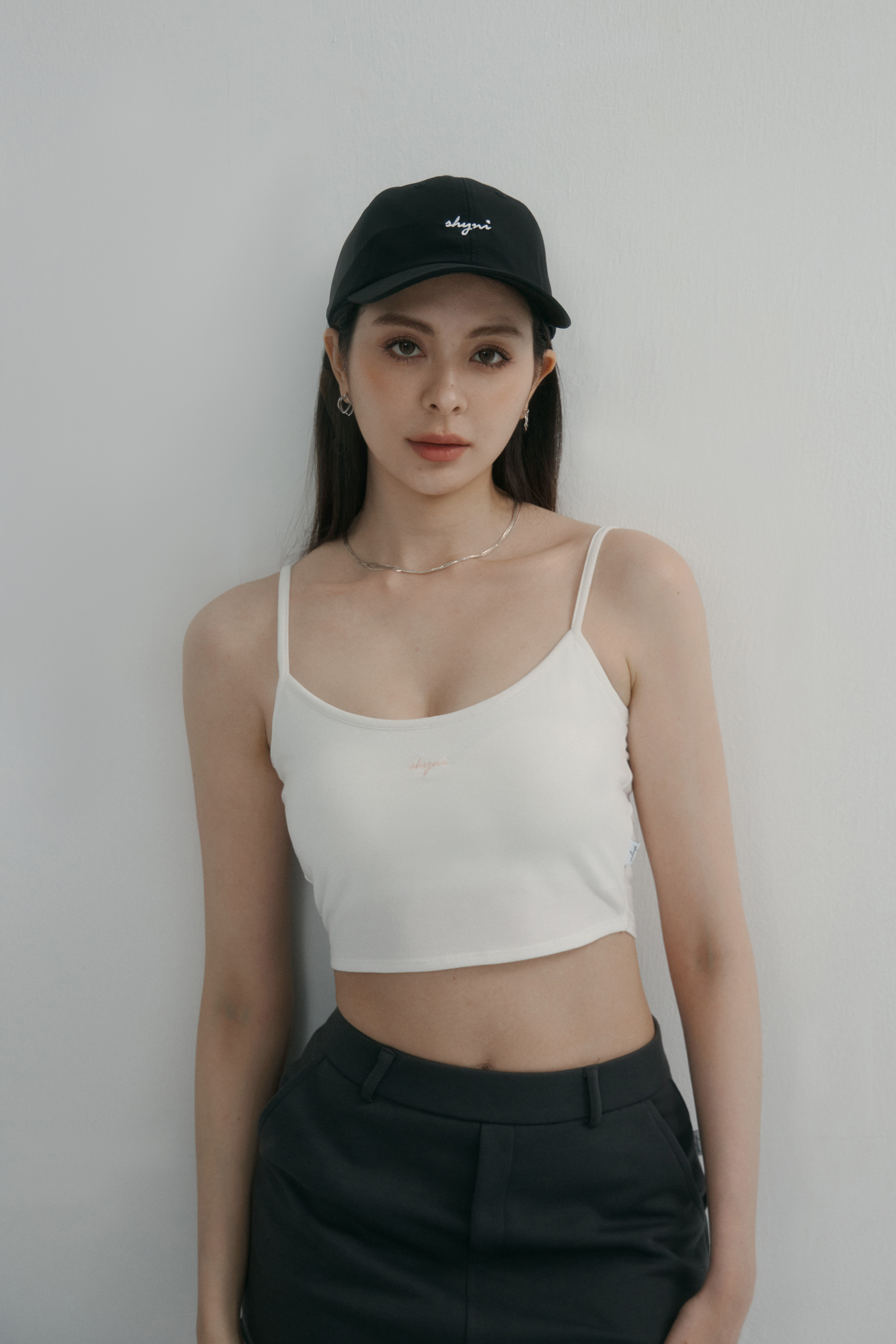 刺繡細肩帶BRA TOP背心- 白