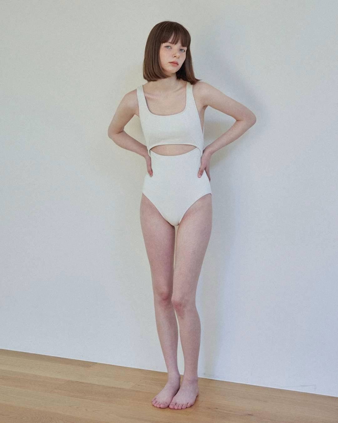 個性設計交疊連身泳裝 · 2色入