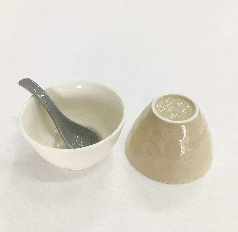 熱賣【3件】簡約碗具 陶瓷飯碗（中碗寬約12.5cm 小碗寬約11.5cm 勺子長度約13.5cm） 