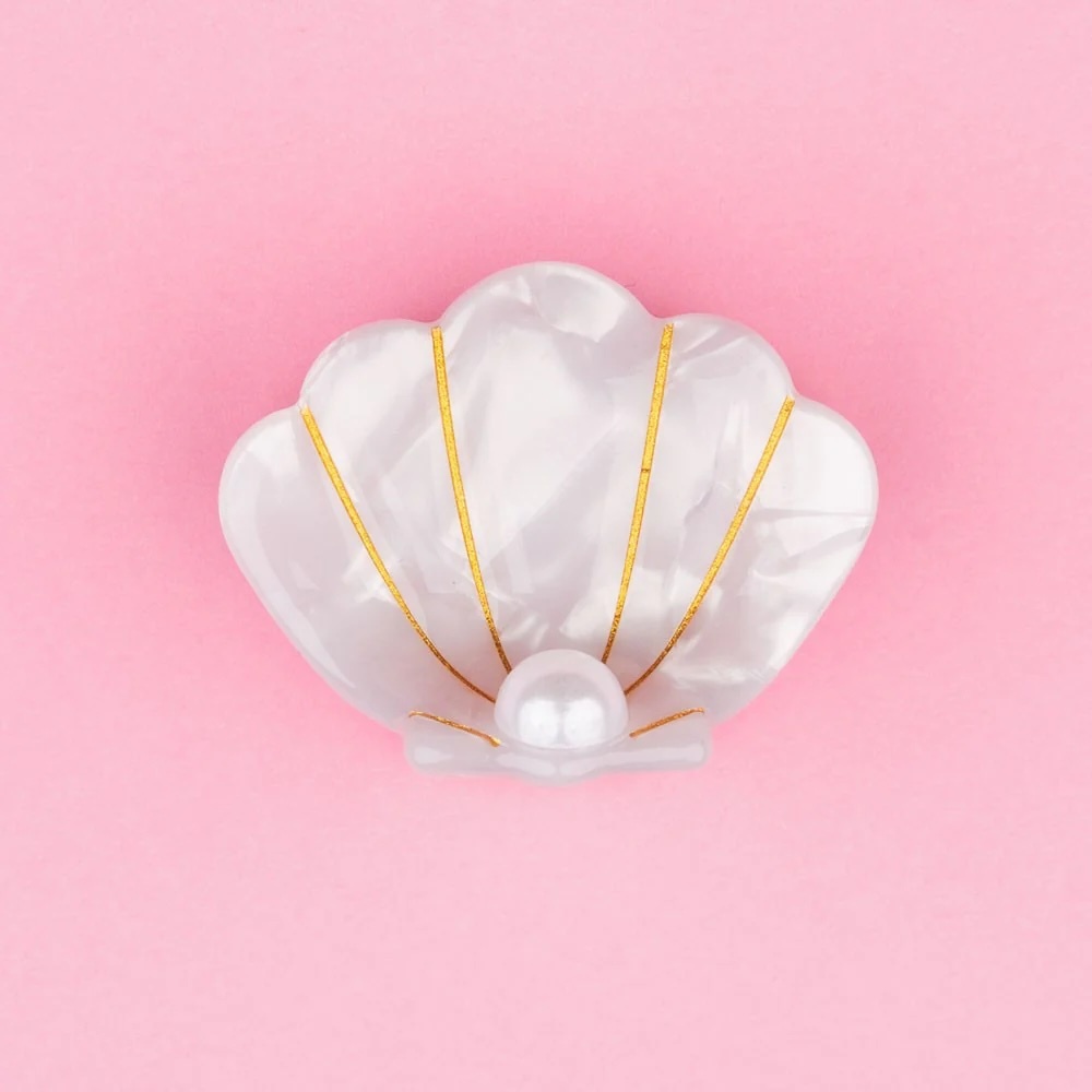SCALLOP SHELL MINI HAIR CLAW｜Coucou Suzette