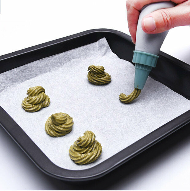 (Single pack, random color) Nordic style piping bag cake baking piping tool cream piping spout