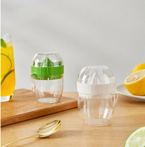 Manual juicer (one pack - random color)